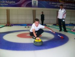 Curlingcilerin kupa mesaisi